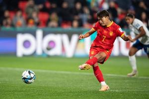 足球报:两大核心王霜、张琳艳回归中国女足,让米利西奇有了底气